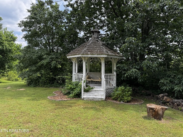 281 Red Williams Rd, Crossville, TN 38555 - view of grassy yard featuring a gazebo