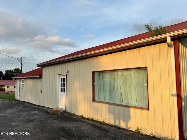5521 S York Hwy, Grimsley, TN 38565 - view of home's exterior
