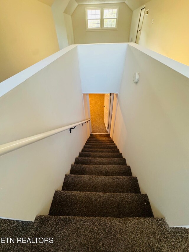 160 Clevenger Cut Off Rd, Newport, TN 37821 - view of stairs