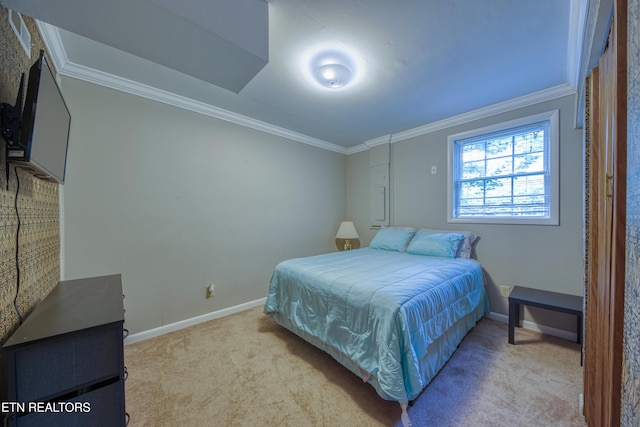 109 Wedgewood Rd, Oak Ridge, TN 37830 - carpeted bedroom featuring crown molding and baseboards