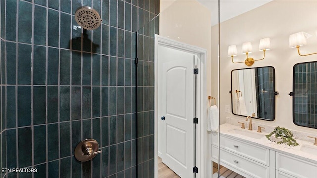 130 S Van Gilder St, Knoxville, TN 37915 - full bath featuring a tile shower and double vanity