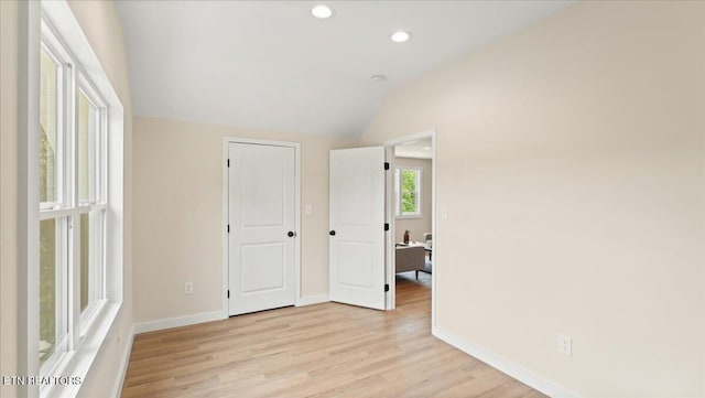130 S Van Gilder St, Knoxville, TN 37915 - unfurnished bedroom featuring lofted ceiling, light wood-type flooring, and recessed lighting
