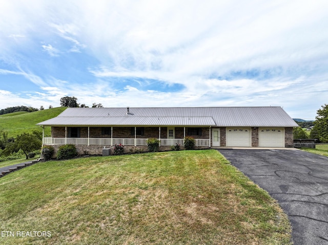 887 Berry Rd, Bulls Gap, TN 37711 - photo 2