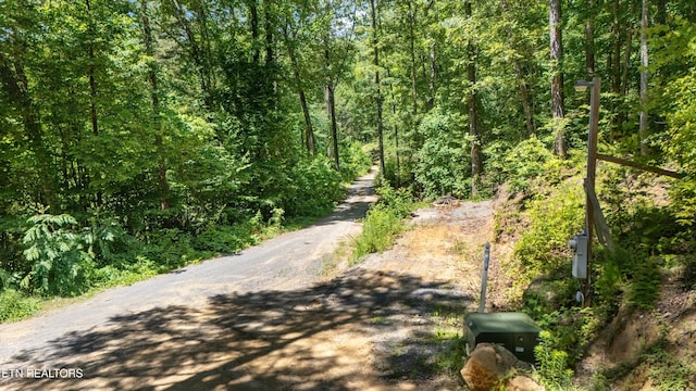 216 Old Cove Rd, Walland, TN 37886