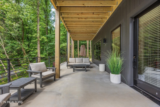 1646 Bear Valley Rd, Sevierville, TN 37876 - view of patio / terrace with outdoor lounge area
