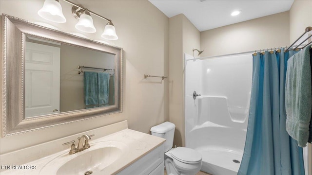 214 Unutsi Trl, Vonore, TN 37885 - full bath with vanity and a shower with curtain