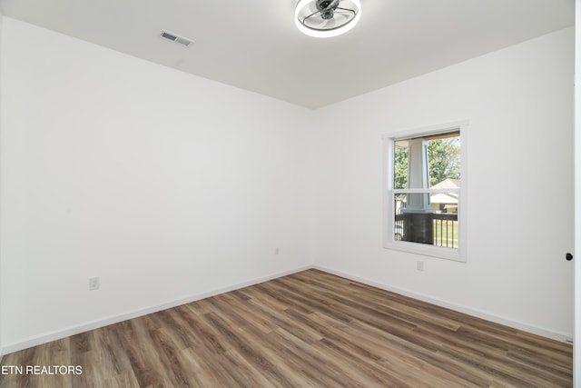 2824 Linden Ave, Knoxville, TN 37914 - spare room with wood finished floors and baseboards