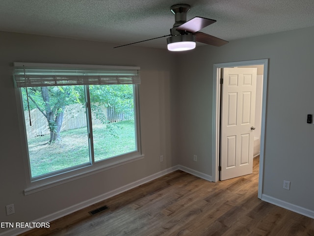 10733 Bell Valley Dr, Knoxville, TN 37934 - photo 16