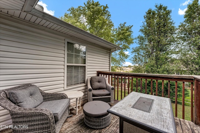6718 Farmbrook Ln, Knoxville, TN 37918 - wooden deck featuring outdoor dining area