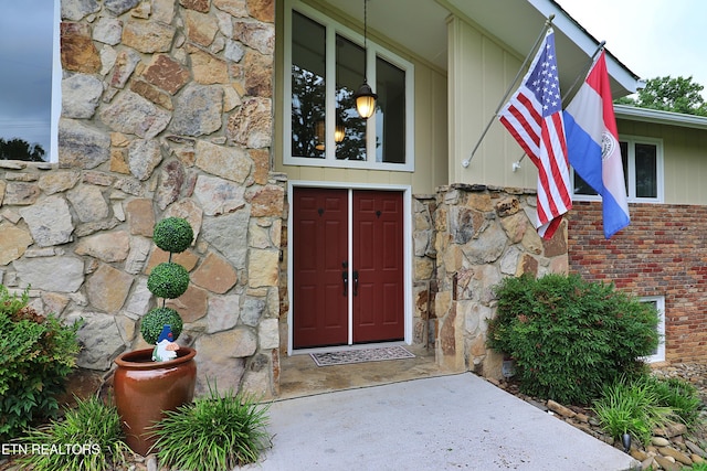 433 Clover Fork Dr, Knoxville, TN 37934 - view of exterior entry featuring stone siding
