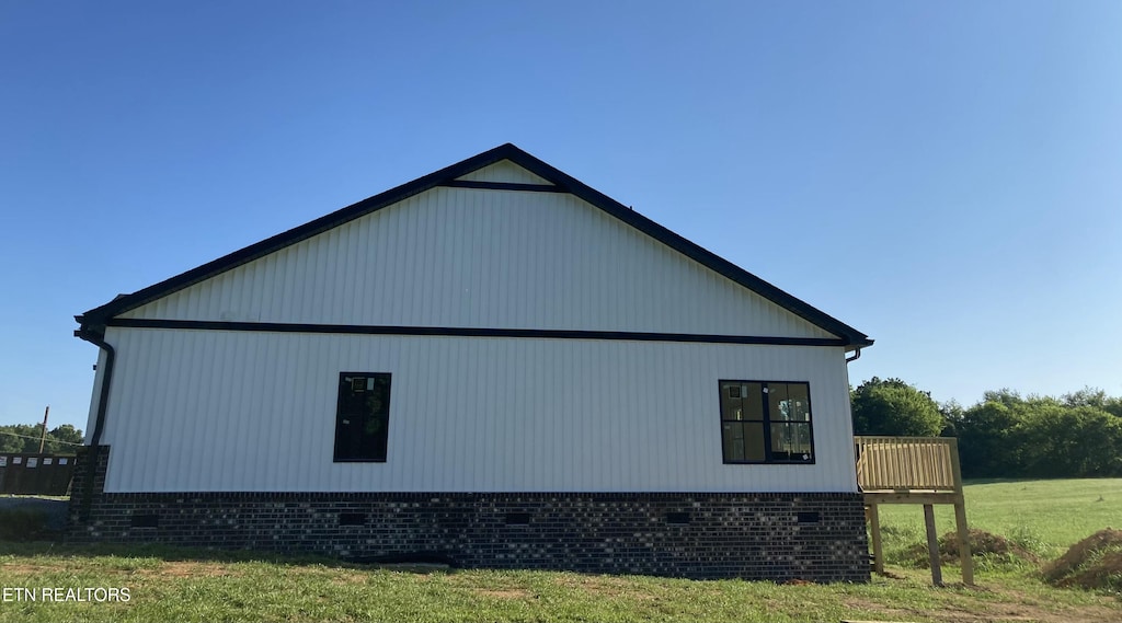 5817 Caldwell Rd, Loudon, TN 37774 - view of property exterior featuring a wooden deck