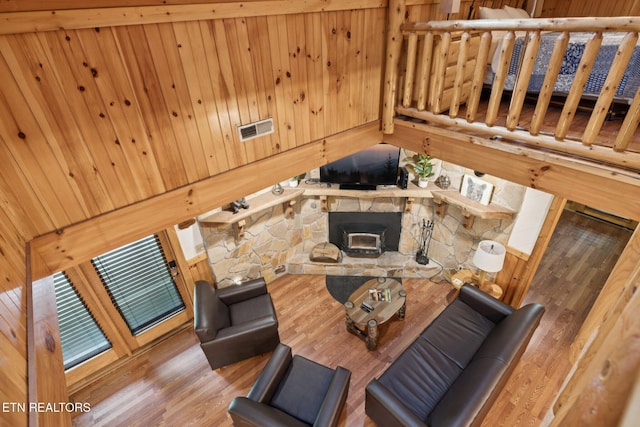 3014 N Clear Fork Rd, Sevierville, TN 37862 - living area with wood finished floors