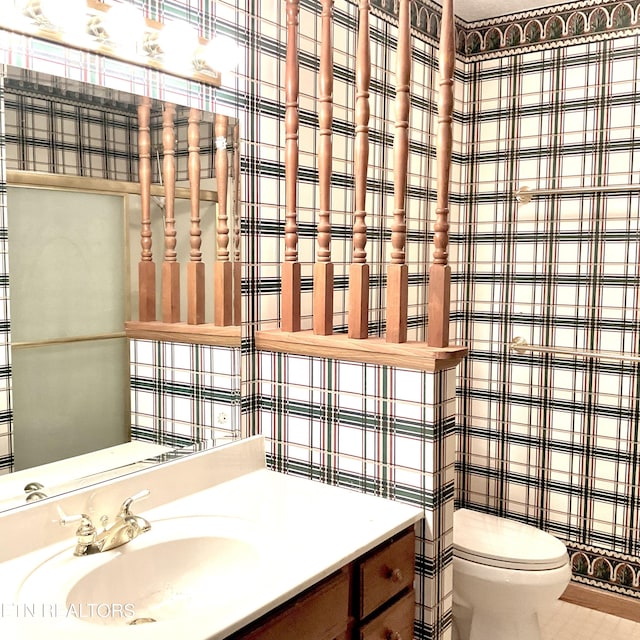 3505 Hackworth Rd, Knoxville, TN 37931 - bathroom featuring vanity and tile patterned floors