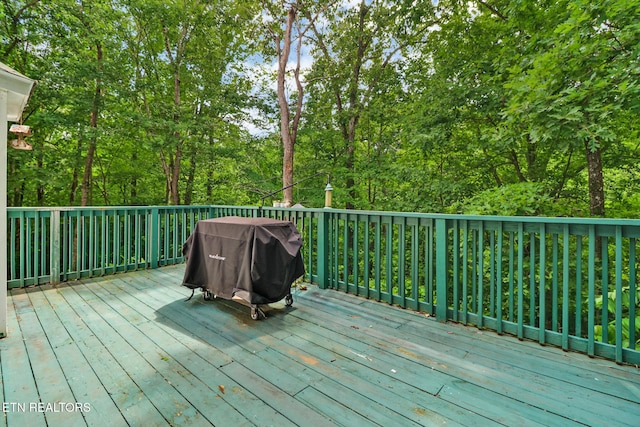 110 Lakecrest Ln, Oak Ridge, TN 37830 - wooden terrace with a grill