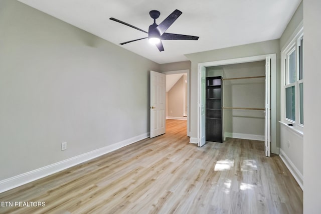 110 Lakecrest Ln, Oak Ridge, TN 37830 - unfurnished bedroom with wood finished floors, a closet, and ceiling fan