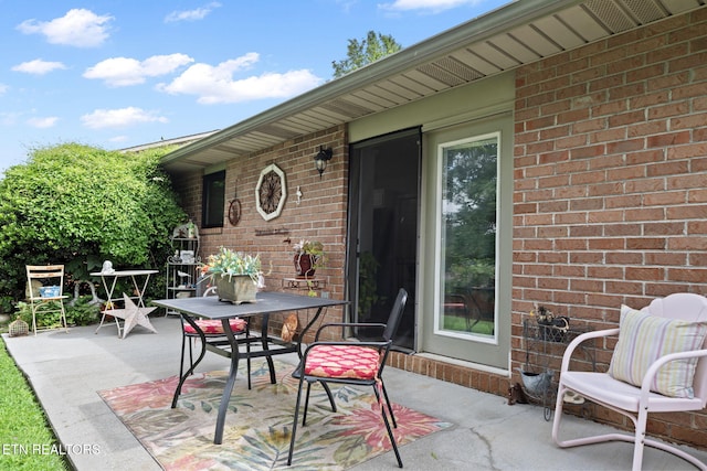 7217 Palermo Rd, Knoxville, TN 37918 - view of patio with outdoor dining space