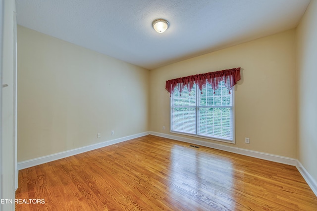 2150 Hirst Cir, Lenoir City, TN 37771 - empty room with light wood finished floors
