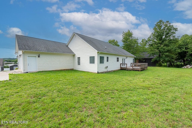 200 W Park Cir, Decatur, TN 37322 - rear view of property with a wooden deck and a yard