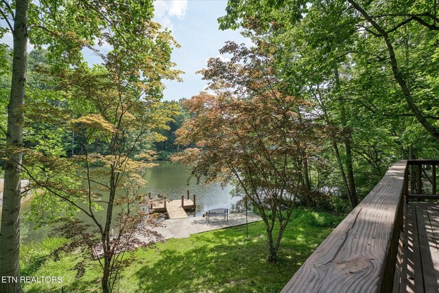 11 Londell Ct, Crossville, TN 38558