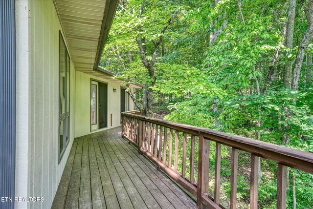 11 Londell Ct, Crossville, TN 38558