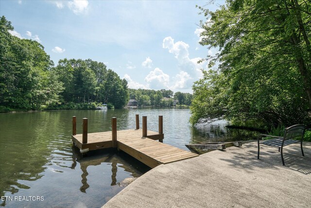 11 Londell Ct, Crossville, TN 38558