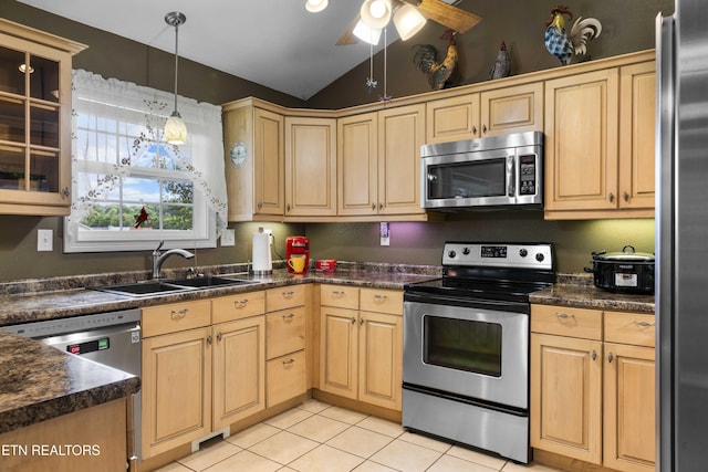 327 S Fowler St, Clinton, TN 37716 - photo 11