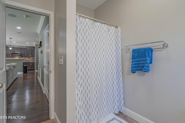 1221 Sky Top Ln, Powell, TN 37849 - full bathroom featuring recessed lighting, wood finished floors, and a shower with curtain