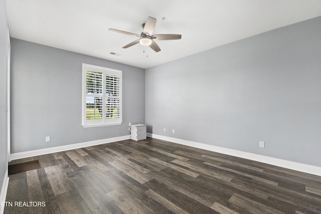 545 Rarity Bay Pkwy Unit 103, Vonore, TN 37885 - empty room featuring a ceiling fan and dark wood-type flooring