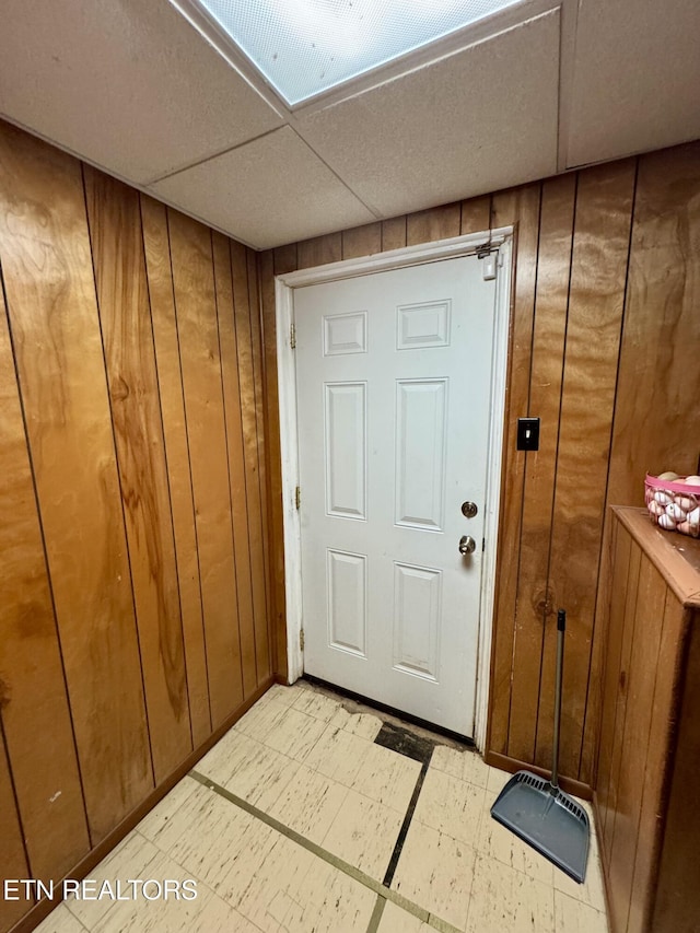 103 Albany Rd, Oak Ridge, TN 37830 - foyer entrance with wooden walls and light flooring