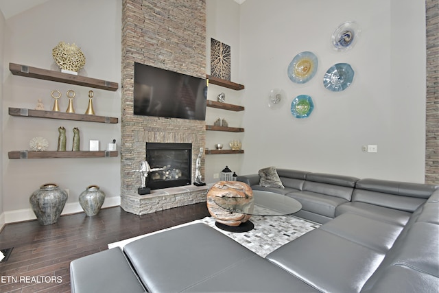 11957 Lakehurst Ln, Knoxville, TN 37934 - living area featuring wood finished floors, a fireplace, and a high ceiling