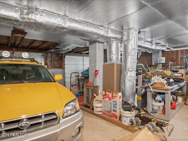 205 Ellison Rd, Lafollette, TN 37766 - view of garage