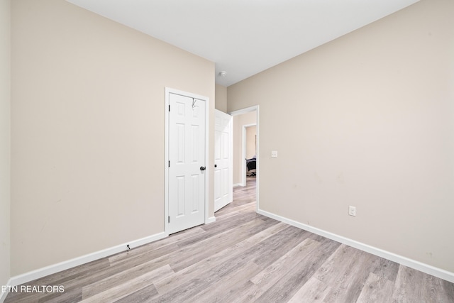 177 Hidden River Ave, Sparta, TN 38583 - empty room featuring light wood-style flooring and baseboards