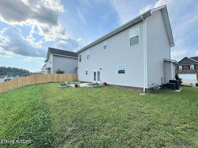 3038 Lazy River Dr, Knoxville, TN 37931 - rear view of house