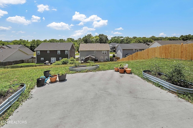 3038 Lazy River Dr, Knoxville, TN 37931 - view of patio featuring a residential view