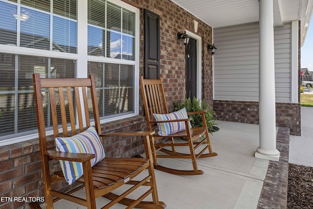 3038 Lazy River Dr, Knoxville, TN 37931 - view of covered porch