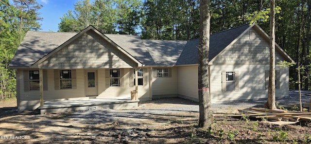 2333 Arrow Trl, Monterey, TN 38574 - view of front of house featuring covered porch and a shingled roof