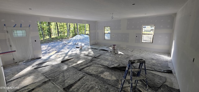 2333 Arrow Trl, Monterey, TN 38574 - view of unfurnished living room