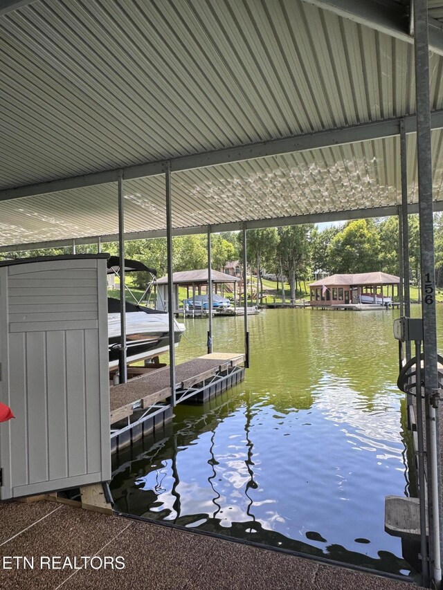 608 Wood Duck Dr, Vonore, TN 37885