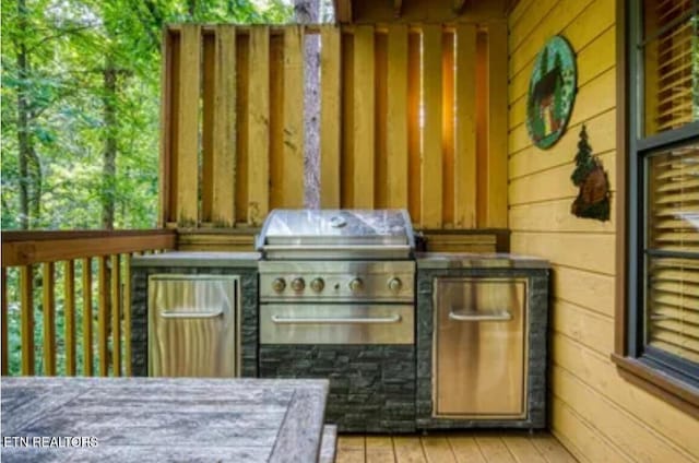 315 Greenwood Way, Pigeon Forge, TN 37863 - view of patio / terrace featuring exterior kitchen and a wooden deck