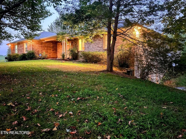 1790 Coon Hunt Rd, Baxter, TN 38544 - view of front of property featuring brick siding and a front yard