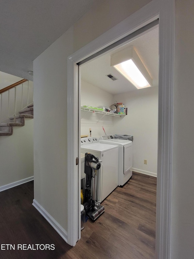 237 Camelot Ct, Knoxville, TN 37922 - laundry room featuring washer and clothes dryer and dark wood finished floors