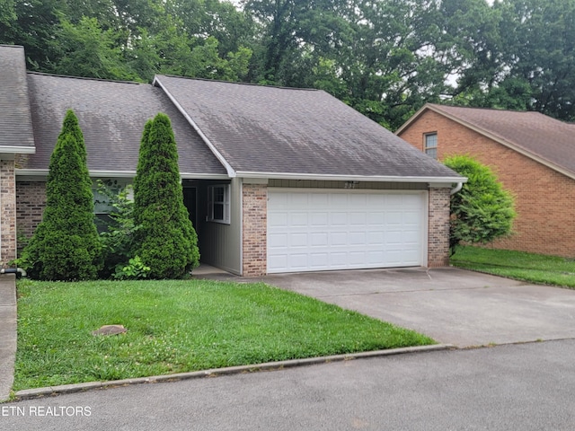 237 Camelot Ct, Knoxville, TN 37922 - garage featuring driveway