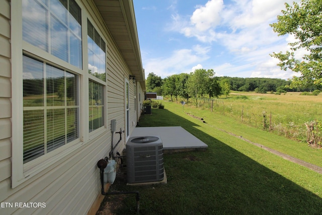 122 Dayflower Way, Maynardville, TN 37807 - view of grassy yard featuring a view of rural / pastoral area and a patio