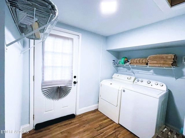 116 Lasalle Rd, Oak Ridge, TN 37830 - laundry area featuring washing machine and dryer and dark wood-style floors