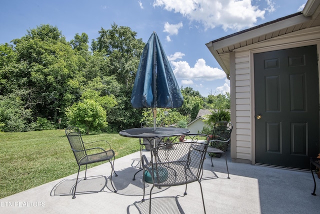 5632 Libby Way, Knoxville, TN 37924 - view of patio with outdoor dining space