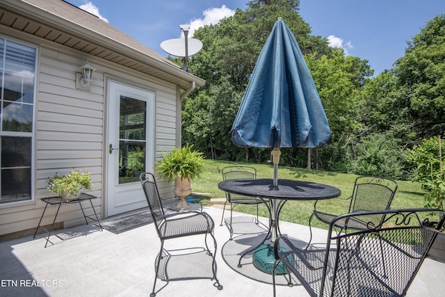 5632 Libby Way, Knoxville, TN 37924 - view of patio with view of wooded area