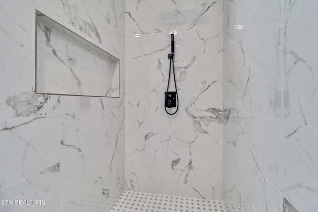 320 Ridge Ln, Monterey, TN 38574 - full bath featuring a marble finish shower