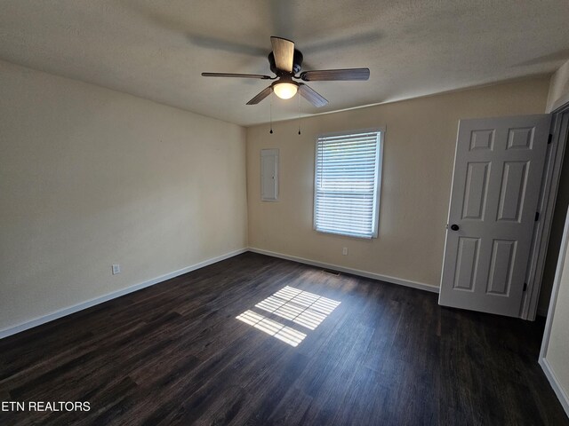 708 Ilchester Ave, Middlesboro, KY 40965 - photo 9