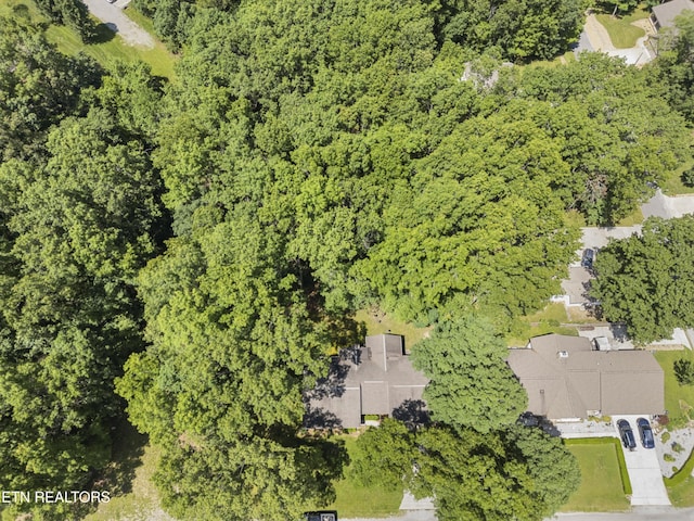 122 Glenwood Dr, Crossville, TN 38555 - aerial view of a heavily wooded area