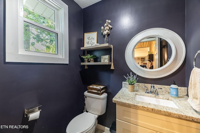 1839 Plumb Creek Cir, Knoxville, TN 37932 - half bathroom featuring toilet and vanity